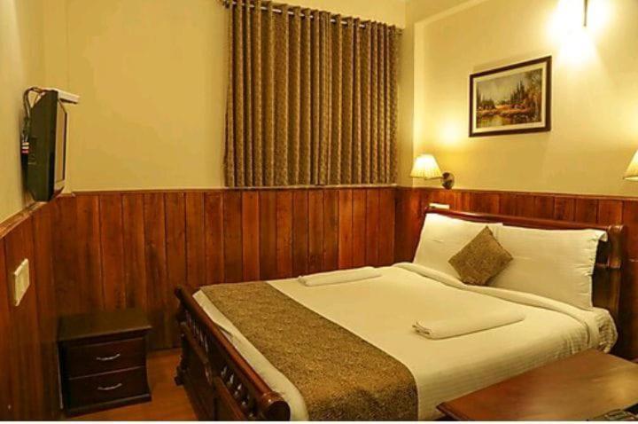Garden Manor Hotel Ooty Exterior photo