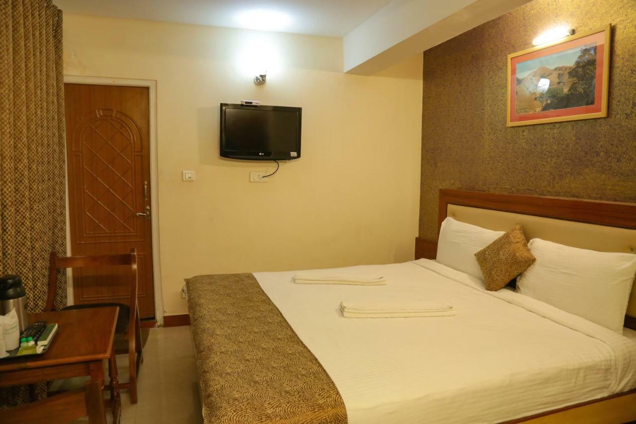 Garden Manor Hotel Ooty Exterior photo