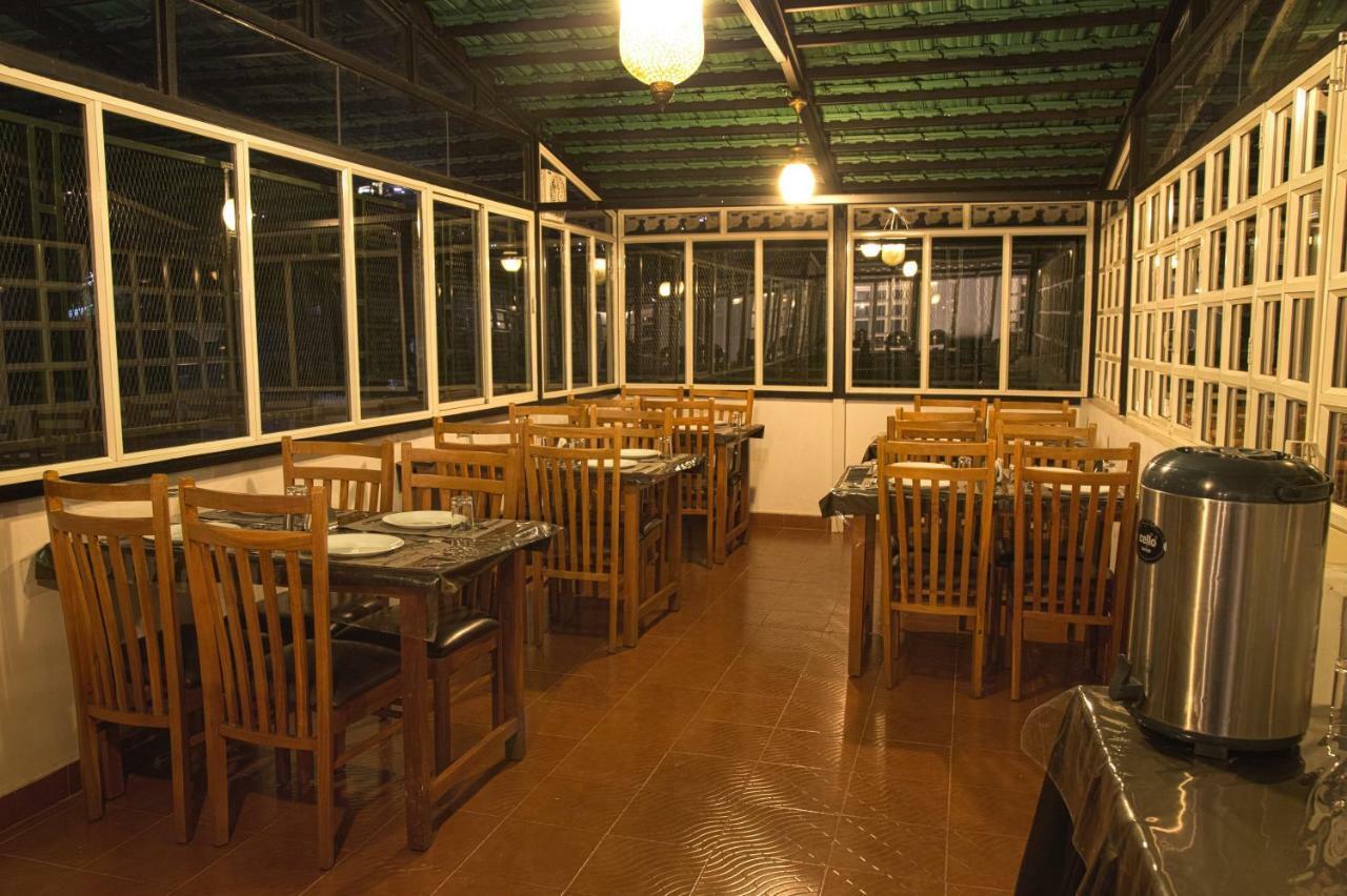 Garden Manor Hotel Ooty Exterior photo