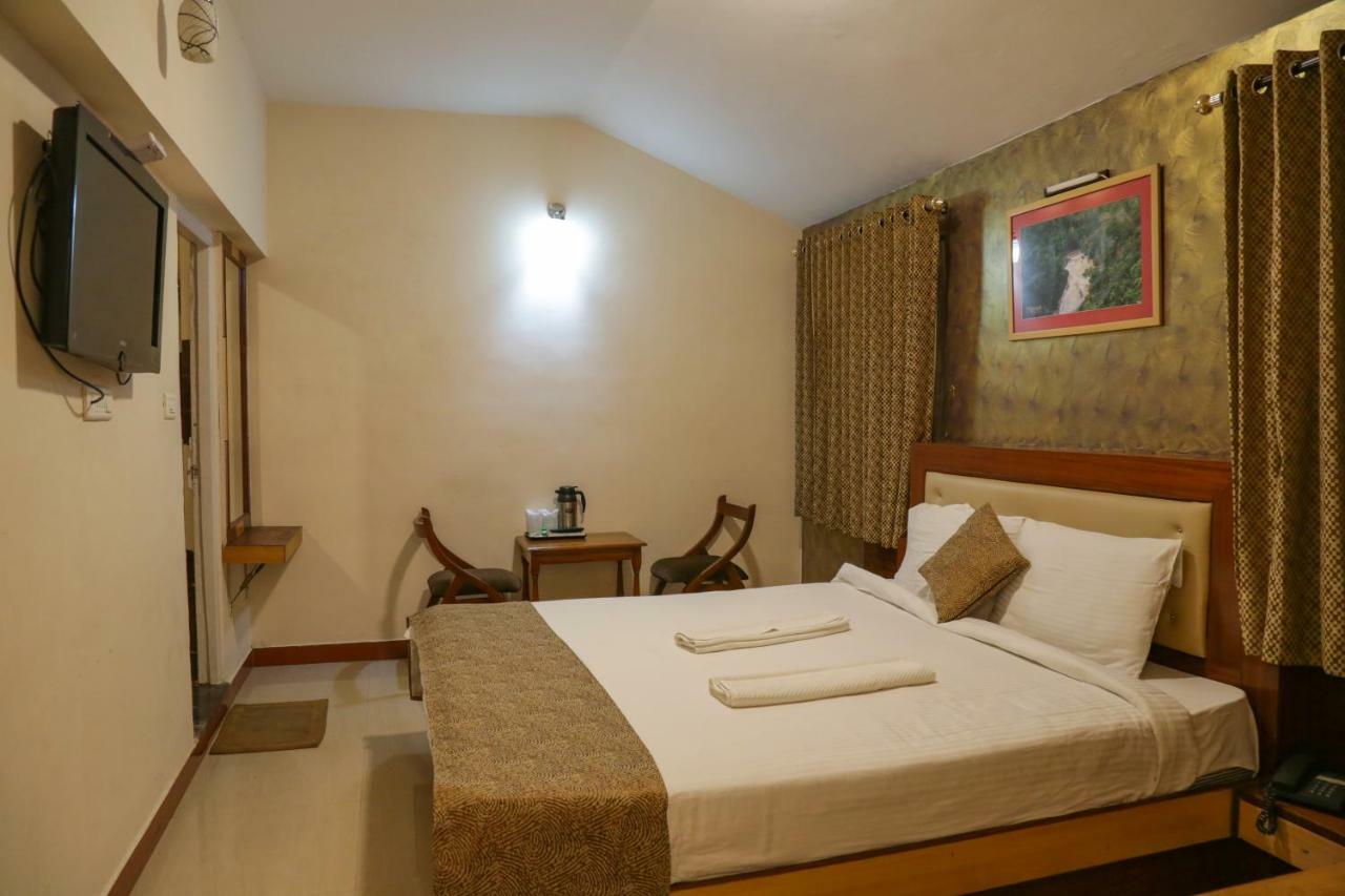 Garden Manor Hotel Ooty Exterior photo